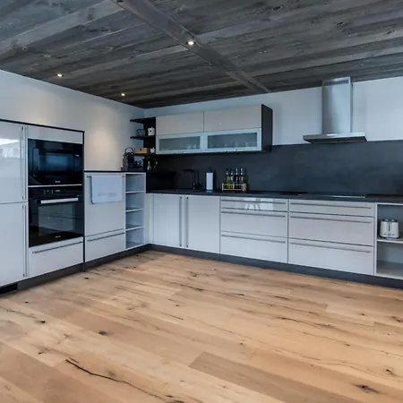 Wies Deluxe Apartment *